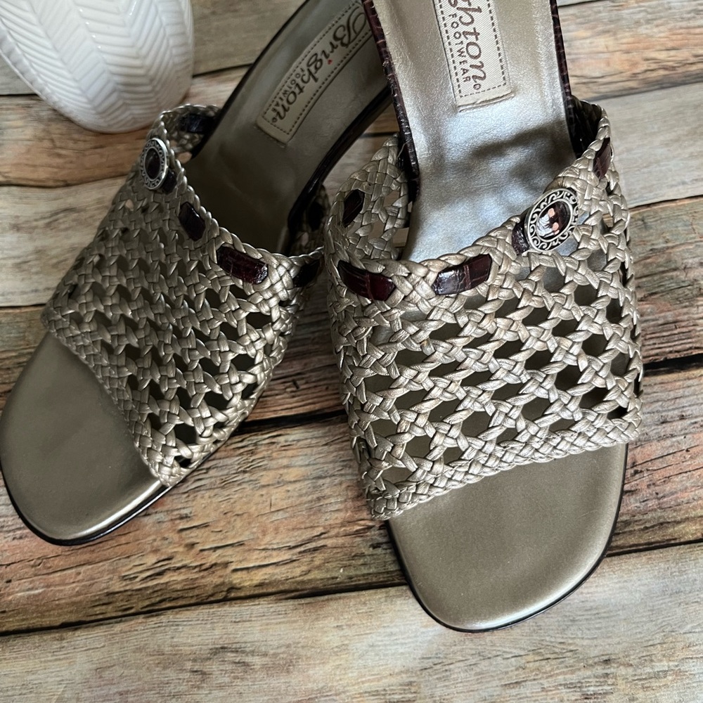 Brighton Tifany Platinum Slip On Heeled Slides Size 7.5M - Picture 16 of 16